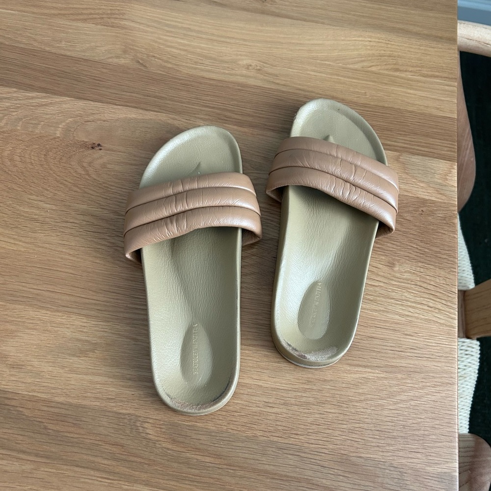 Beatrice Valenzuela classic sandalia